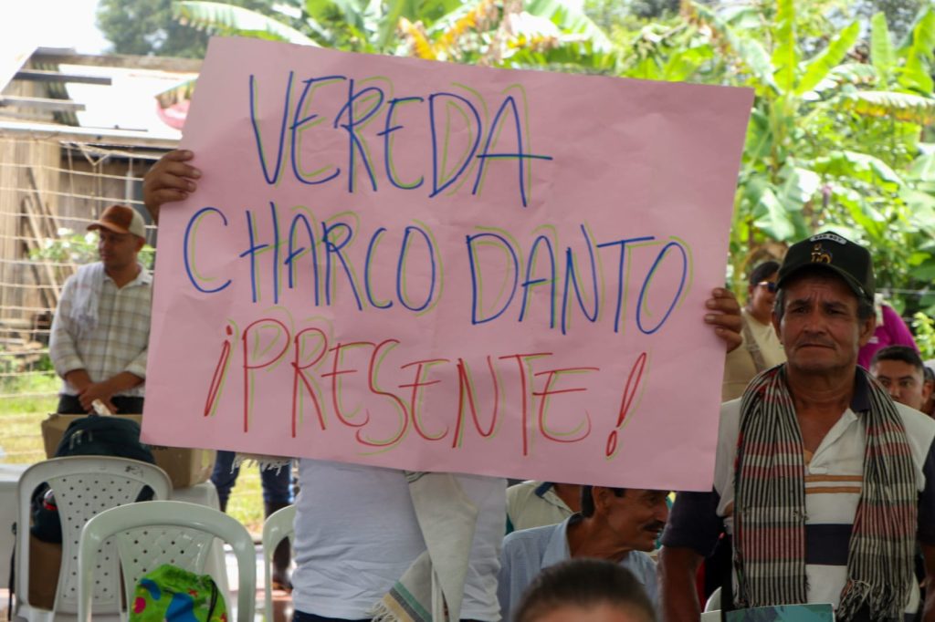 Campesinos y representantes institucionales participan en la audiencia pública de la Zona de Reserva Campesina Río Cafre en Puerto Rico Meta.