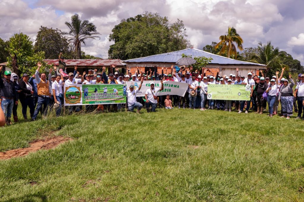 Predio Tamanaco entregado a familias campesinas del Meta