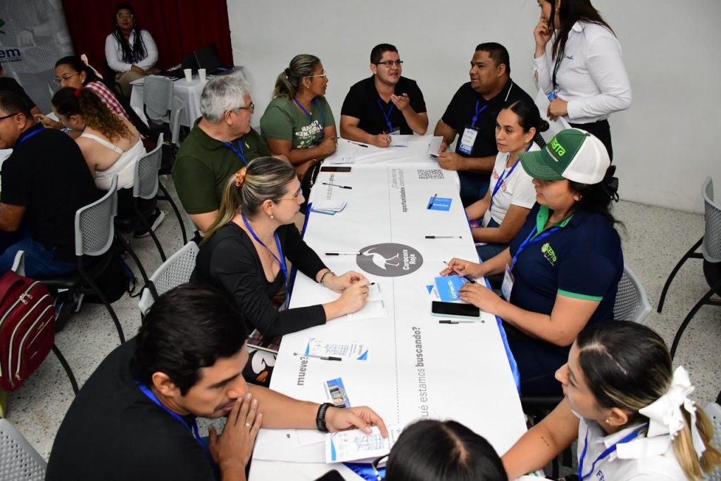 Empresarios del Meta participan en formación empresarial impulsada por Cofrem