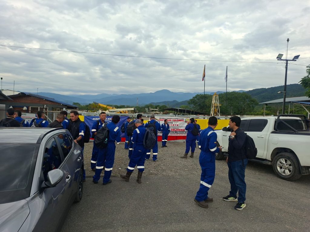 Transporte de carga pesada y extradimensionada relacionado con operaciones petroleras en San Martín, Meta