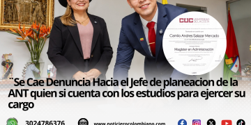 Camilo Andrés Salazar entrega documentos