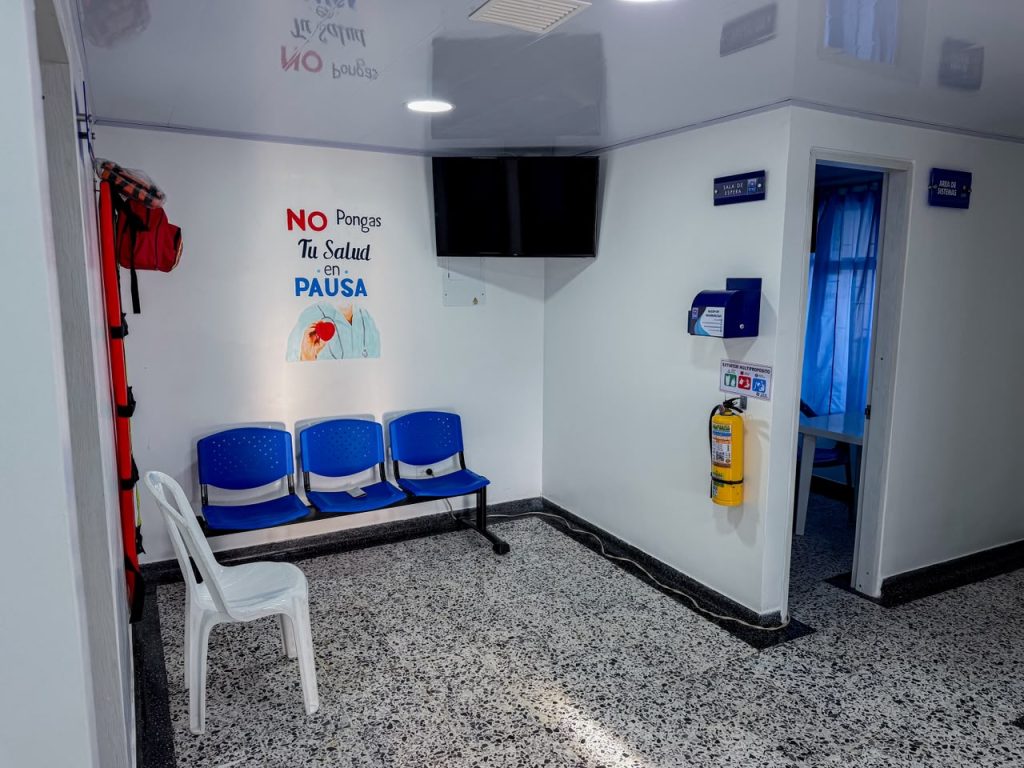 Habitantes de Buenavista reciben centro de salud restaurado en Villavicencio