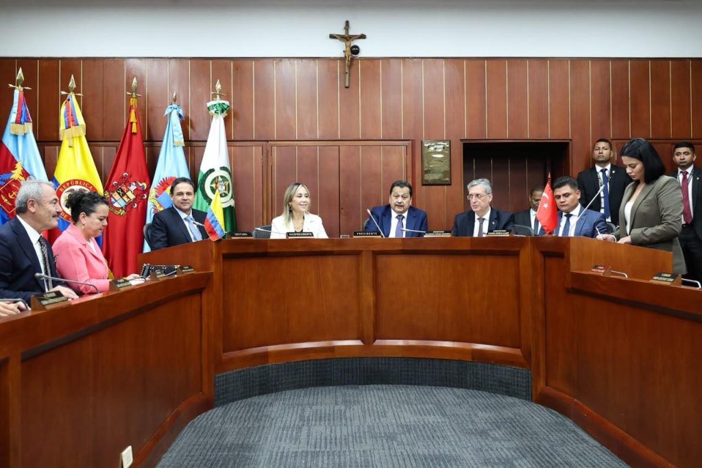 Reunión entre Colombia y Reino Unido sobre seguridad paz y cooperación
