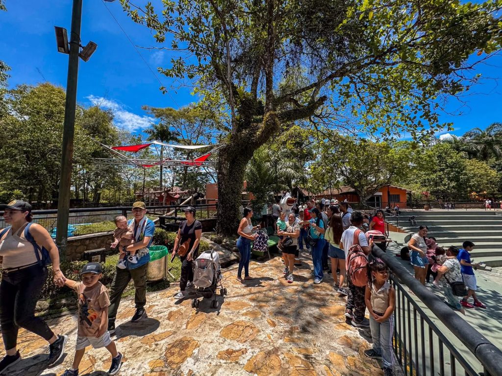 Visitantes disfrutan del turismo de naturaleza y la cultura llanera en el Meta